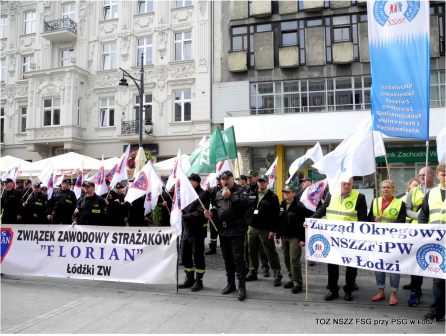 PROTEST FEDERACJI ZWIĄZKÓW ZAWODOWYCH SŁUŻB MUNDUROWYCH WOJEWÓDZTWA ŁÓDZKIEGO