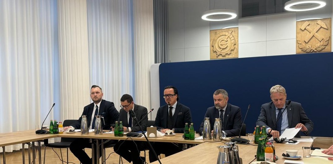 Spotkanie w MAP w Warszawie. Rząd RP przyjmuje nowelizację ustawy górniczej